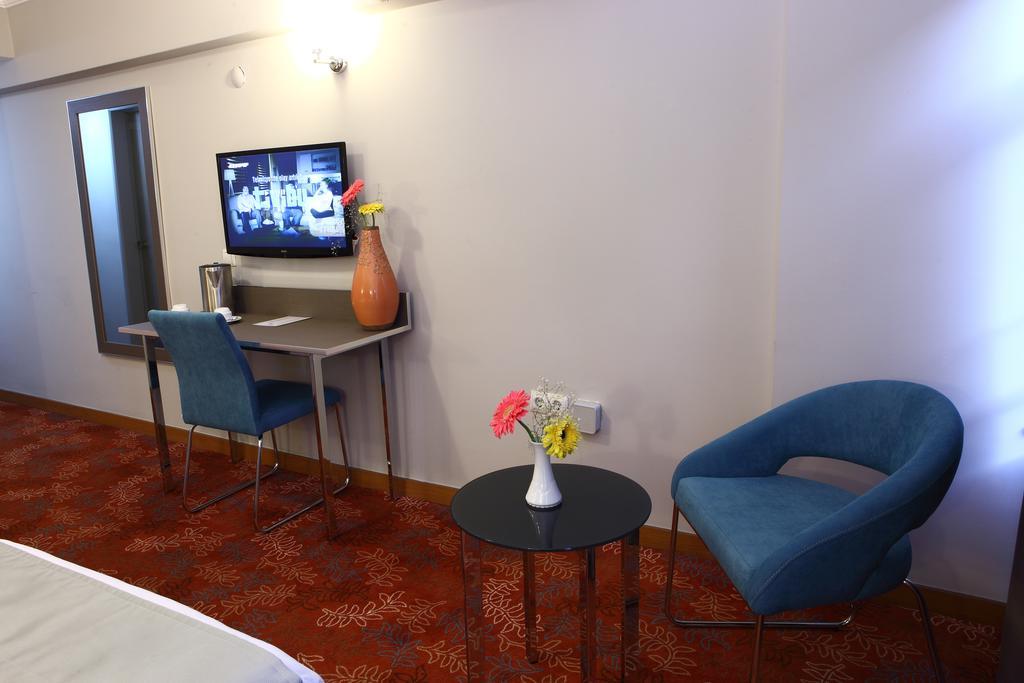 Arma Hotel Manisa Cameră foto